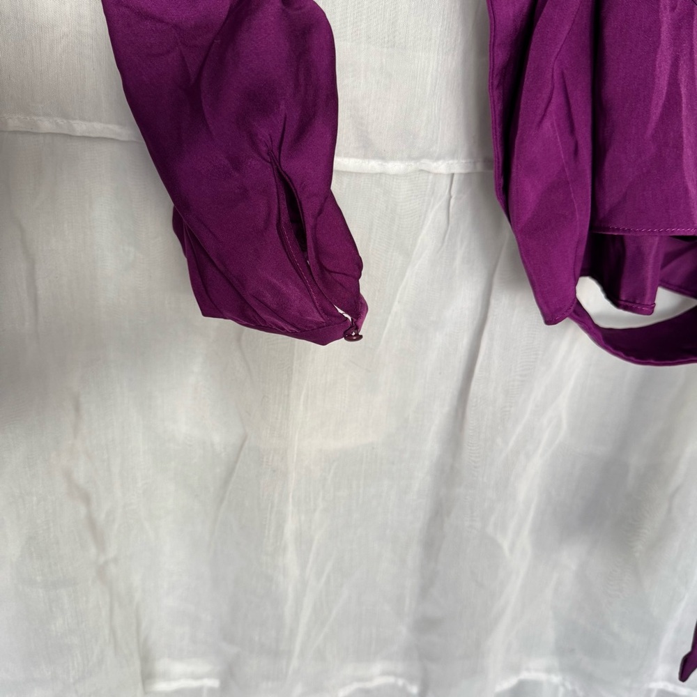 VENUS Blouse with Belt - Picture 6 of 8